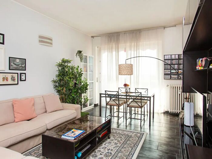 Appartamento trilocale in vendita in Via Francesco Guardi, Cinisello Balsamo