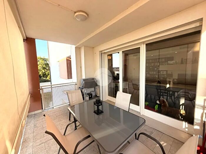 Appartamento trilocale in vendita in Via Villa Broglia, Verona
