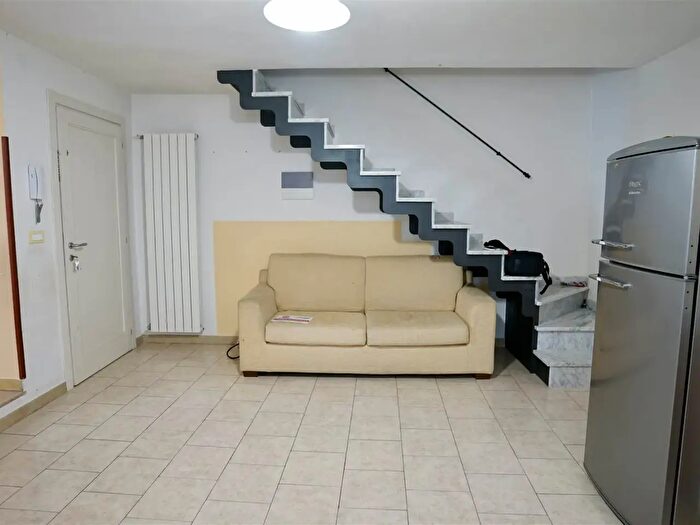 Casa con 5 locali in vendita in Aulla