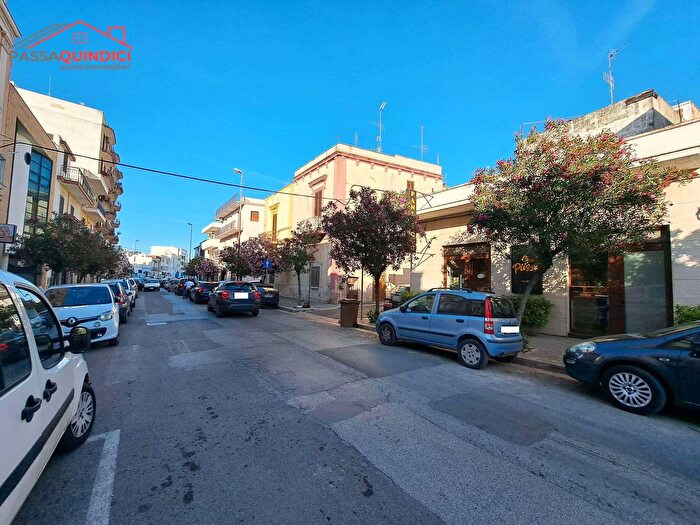 Casa bilocale in vendita in Via Buonarroti, Triggiano