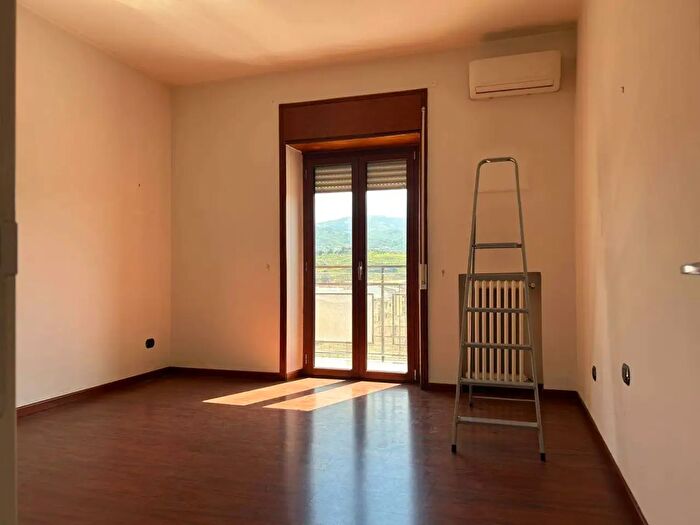 Appartamento trilocale in vendita in Viale della Repubblcia, Cosenza