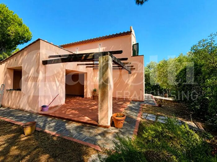 Casa quadrilocale in vendita in Campo Nell'Elba