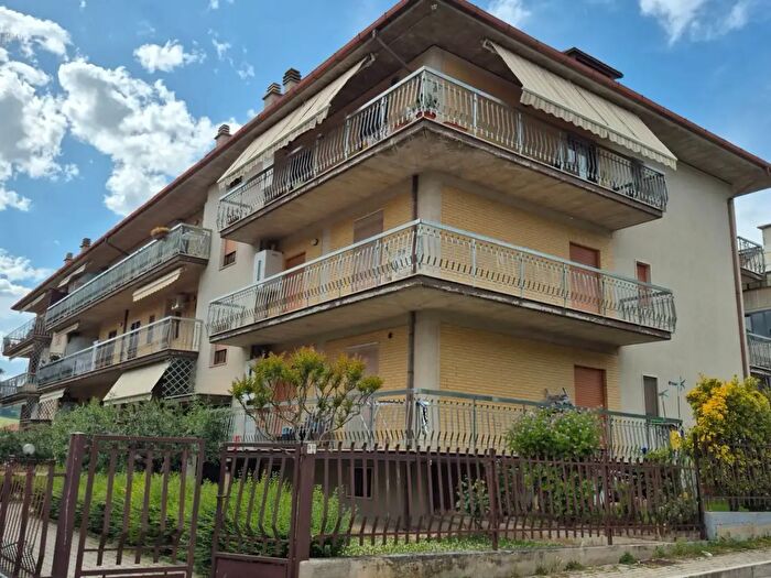 Appartamento con 5 locali in vendita in Via Adda, Castel Di Lama