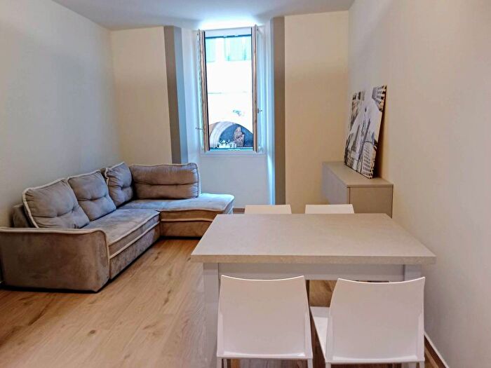Appartamento trilocale in affitto in Via Incoronata, Centro Storico, Lodi