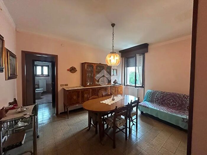 Appartamento trilocale in vendita in Via Emilio Morosini, Brescia
