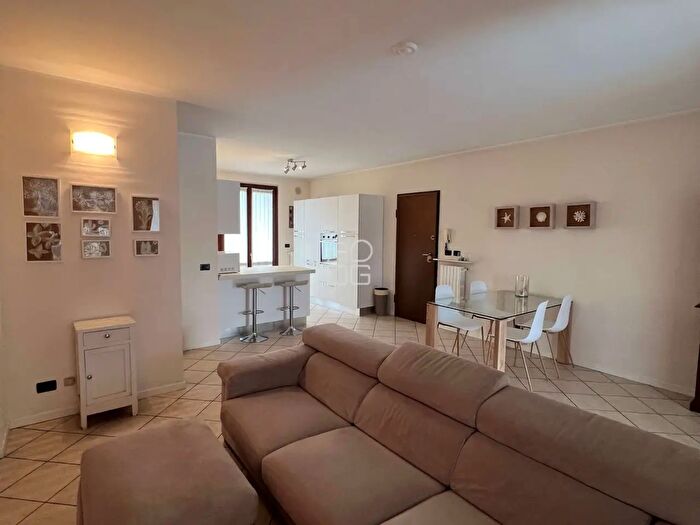 Appartamento con 5 locali in vendita in Via del Torchio, Manerba Del Garda