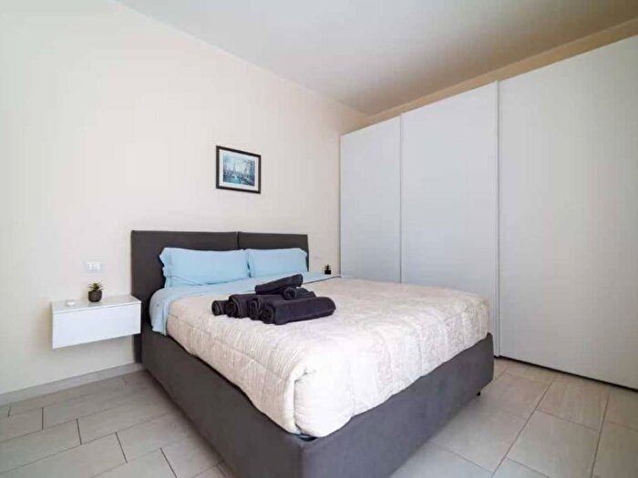 Appartamento bilocale in affitto in Viale Franklin Delano Roosevelt, Borghi, Como