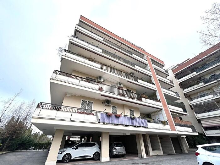 Appartamento bilocale in vendita in Via Raoul Chiodelli, Roma