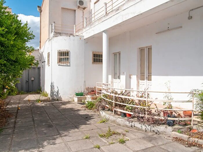 Casa con 10 locali in vendita in Quartu SantElena