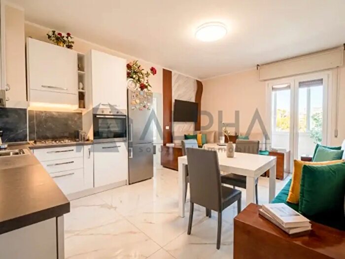 Appartamento trilocale in vendita in Viale Torquato Tasso, Ravenna