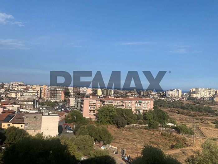 Appartamento bilocale in affitto in Via Dei Piccioni, Rapisardi, Catania