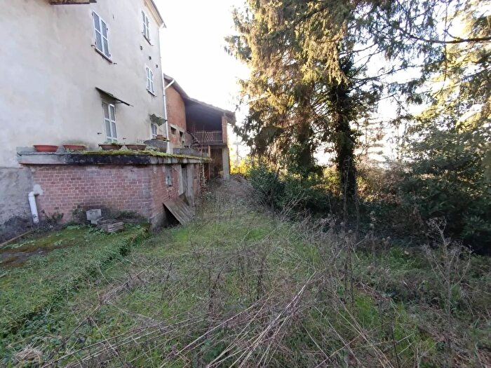 Casa con 8 locali in vendita in Piazza Nuova Europa Montaldo Bormida, Montaldo Bormida