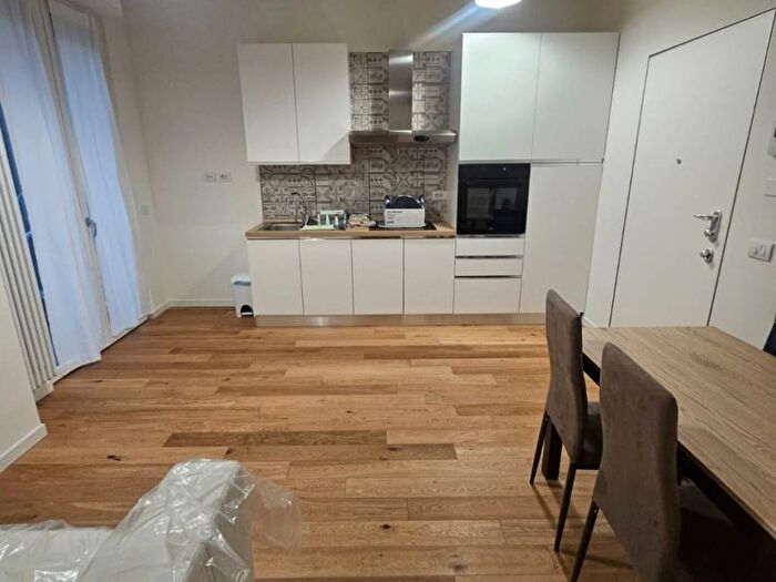 Appartamento bilocale in affitto in Piazza Melozzo da Forlì, Piazzale Siena, Milano