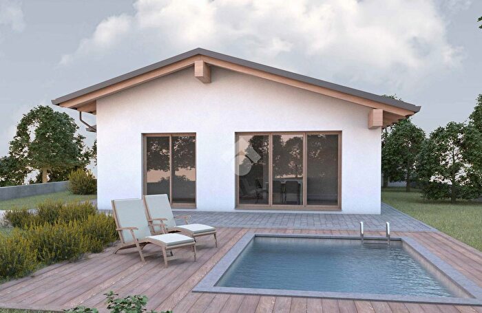 Casa con 5 locali in vendita in Via Parlamento, Cossato