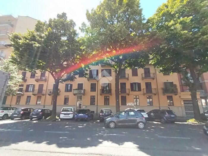 Appartamento con 5 locali in vendita in Via Onorato Vigliani, Torino