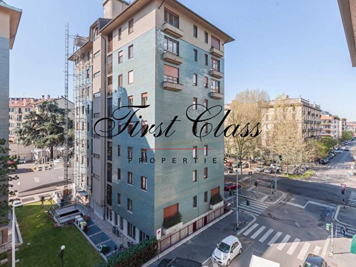 Appartamento bilocale in affitto in Via Emilio e Marco Praga, Sempione, Milano