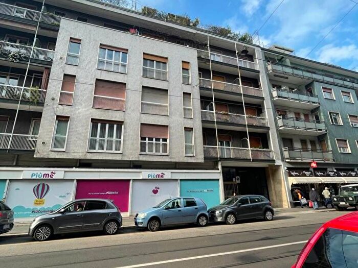 Appartamento bilocale in affitto in Via Giuseppe Meda, Ascanio Sforza, Milano