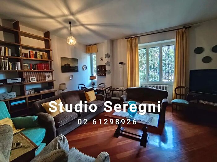 Appartamento quadrilocale in vendita in Via Monte Grappa, Vimercate