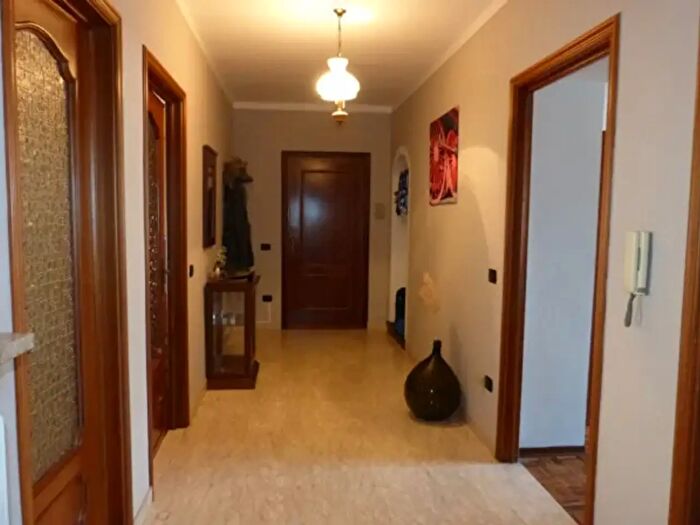 Appartamento quadrilocale in affitto in Trinita