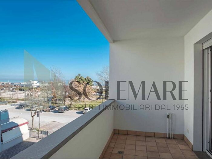 Appartamento trilocale in affitto in via Pasubio, Cesenatico Levante, Cesenatico