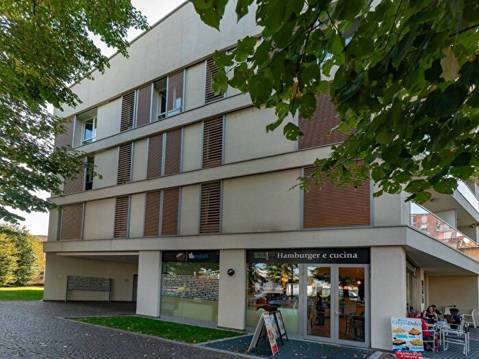 Appartamento trilocale in affitto in Via Roma, Centro, Arcore