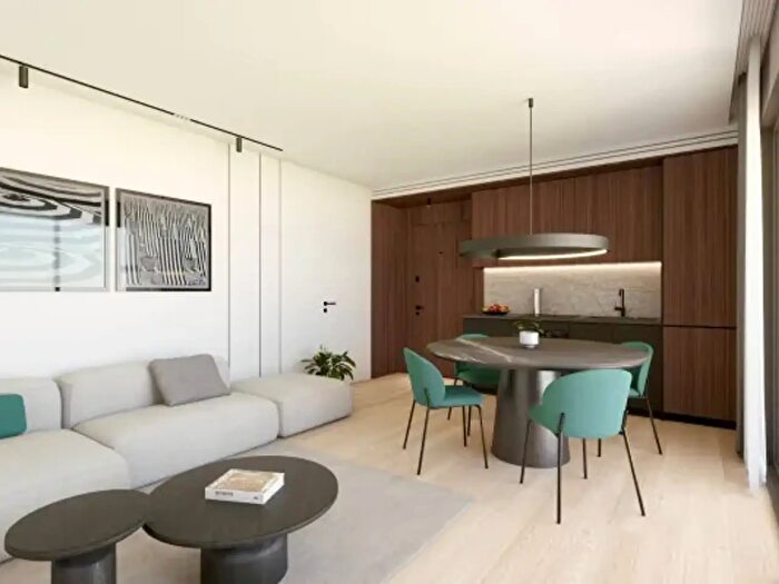 Appartamento quadrilocale in vendita in Viale Ciceruacchio, Riccione