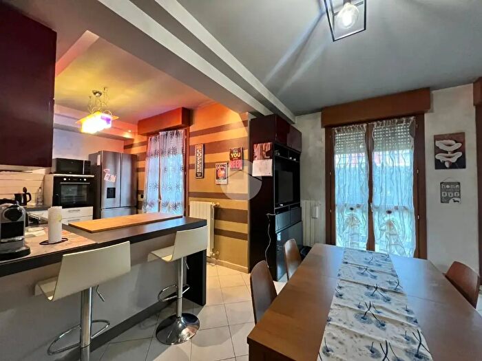 Appartamento trilocale in vendita in Via Dottor Leone Gregis, Grumello Del Monte