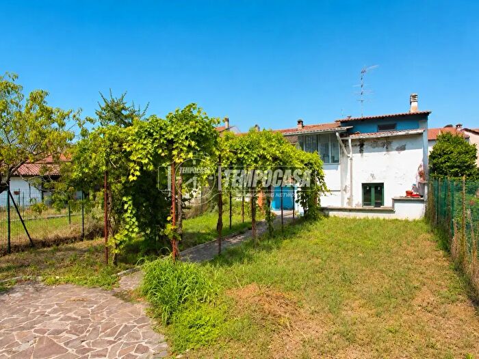 Appartamento trilocale in vendita in Via Marconi, Casalino