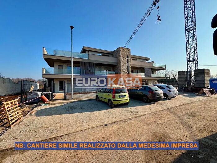 Appartamento trilocale in vendita in Via Konrad, Osio Sopra
