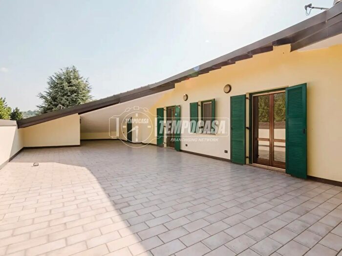 Appartamento trilocale in vendita in Via Borgo di Sopra a, Castelvetro Di Modena