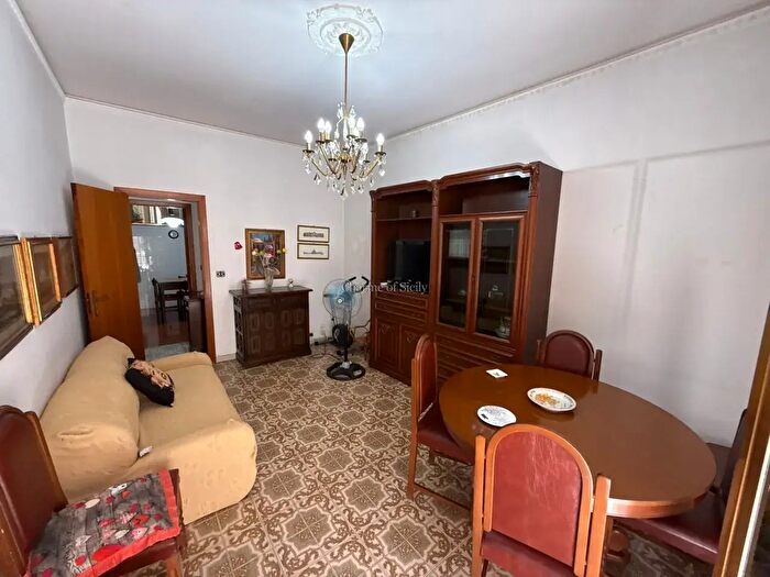 Appartamento bilocale in vendita in Via Carlo Papa, Modica