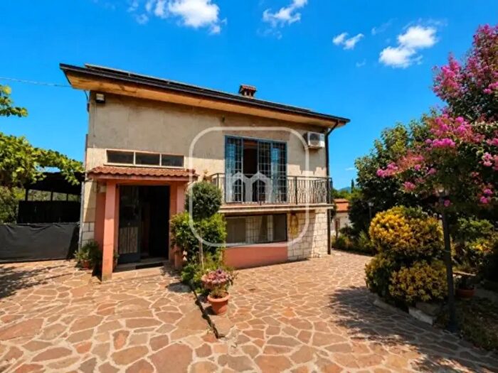 Casa con 6 locali in vendita in Via La Macchia, Colonna