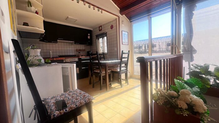 Appartamento trilocale in affitto in Catania