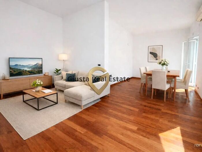 Appartamento trilocale in vendita in Via Annunziata, Brindisi