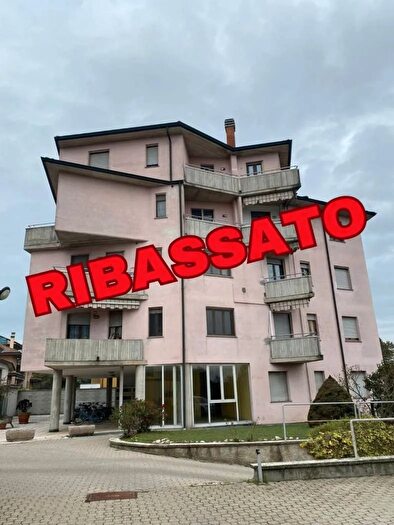 Appartamento trilocale in vendita in Via Lunigiana Lodi, Lodi