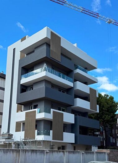 Appartamento trilocale in vendita in Via Zanardelli, Bari