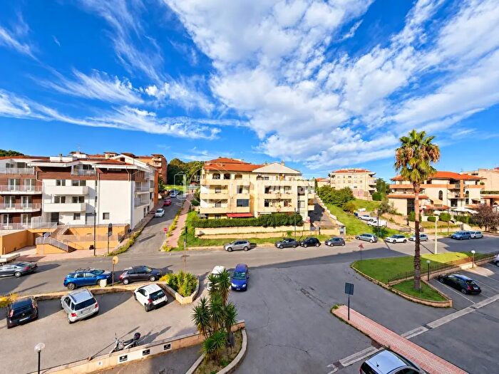 Appartamento trilocale in vendita in Via Paolo Borsellino, Bracciano