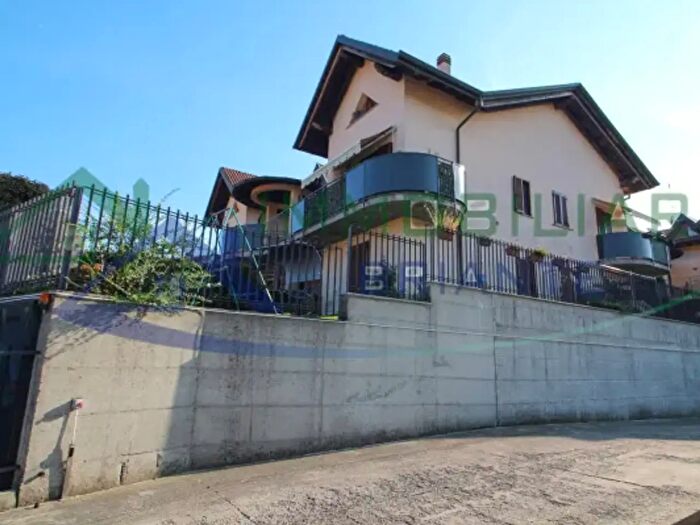Appartamento bilocale in vendita in Via Coni Zugna, Arsago Seprio