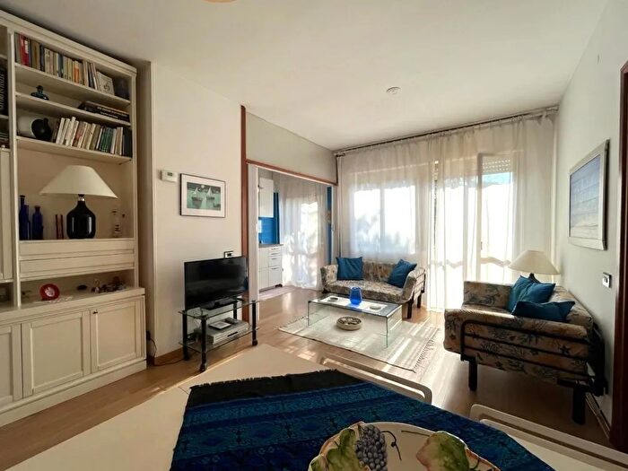 Appartamento trilocale in affitto in Massa