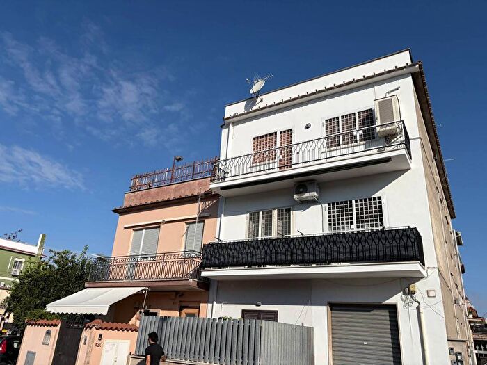 Appartamento trilocale in affitto in Via Giovanni Armandi, Acilia, Roma
