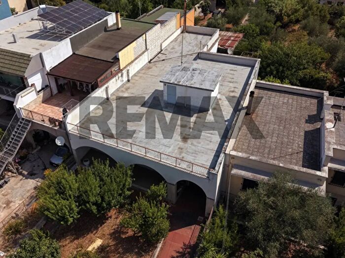 Casa con 8 locali in vendita in Via Bitonto, Modugno