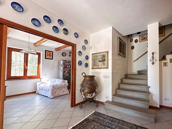 Casa con 11 locali in vendita in Via San Defendente, Acqui Terme