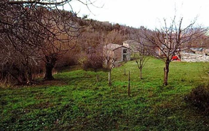 Casa bilocale in vendita in Località Paravento, Cagli
