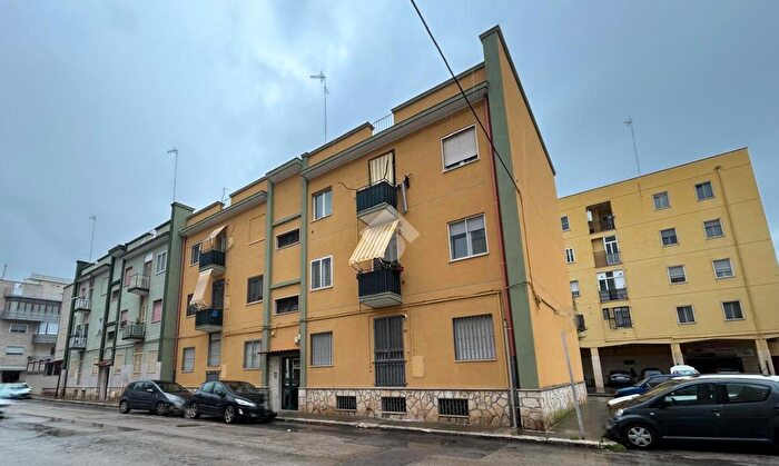 Appartamento quadrilocale in vendita in Via Lorenzo Ghiberti, Barletta