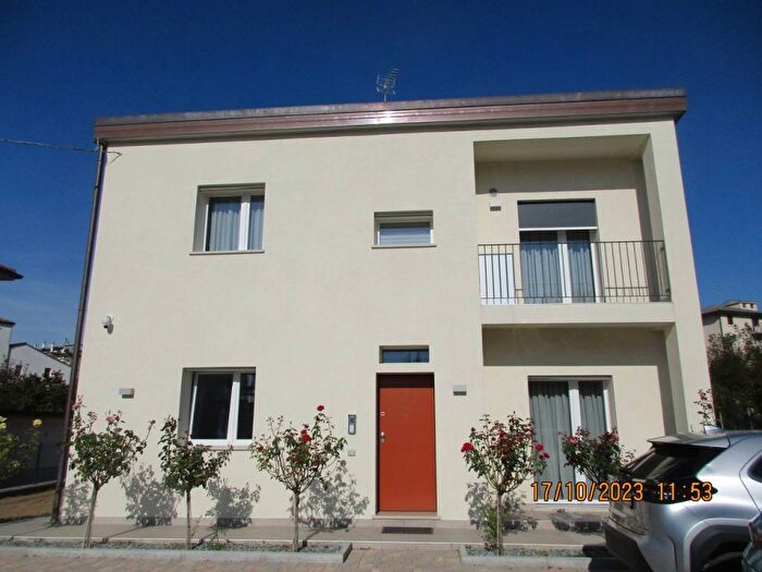 Appartamento bilocale in affitto in Strada delle Cattane, Cattane, Vicenza