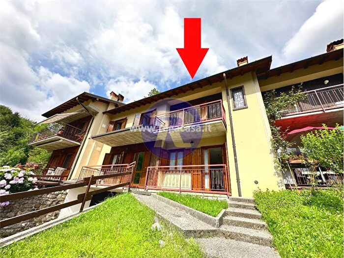 Casa quadrilocale in vendita in Via Luchino Taleggio Bg, Taleggio