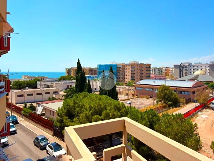Appartamento con 5 locali in vendita in Via Palmiro Togliatti, Manfredonia
