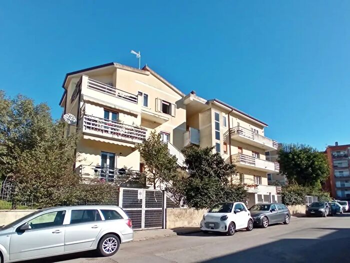 Appartamento quadrilocale in vendita in Via Antioco Casula, Sassari
