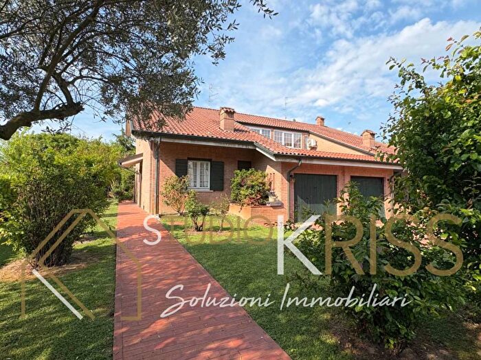 Casa con 6 locali in affitto in Santa Maria Maddalena, Occhiobello