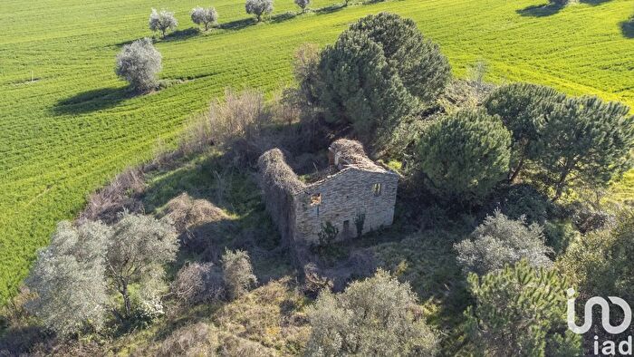 Casa quadrilocale in vendita in Strada Fontanelle, Montecosaro